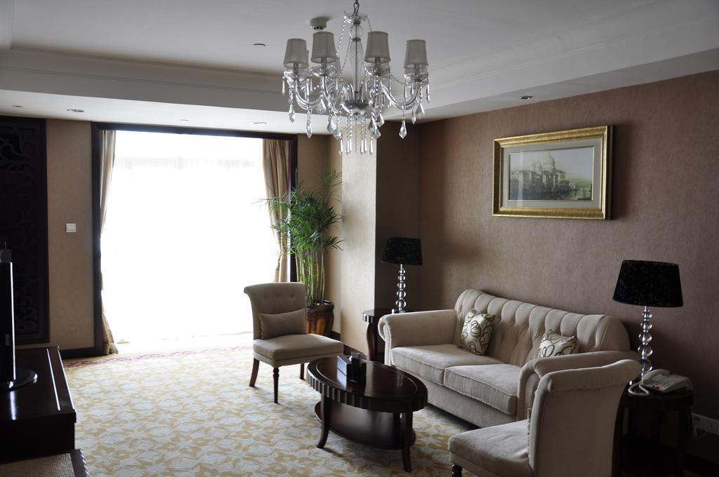 Country Garden Phoenix Hotel Хуаншань Экстерьер фото